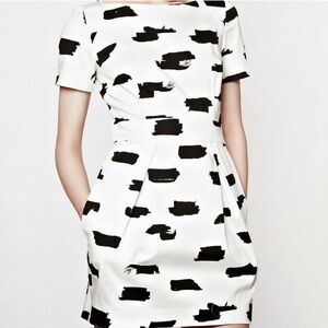 French Connection Dress NWOT Size 10 POCKETS. Cotton with spandex.